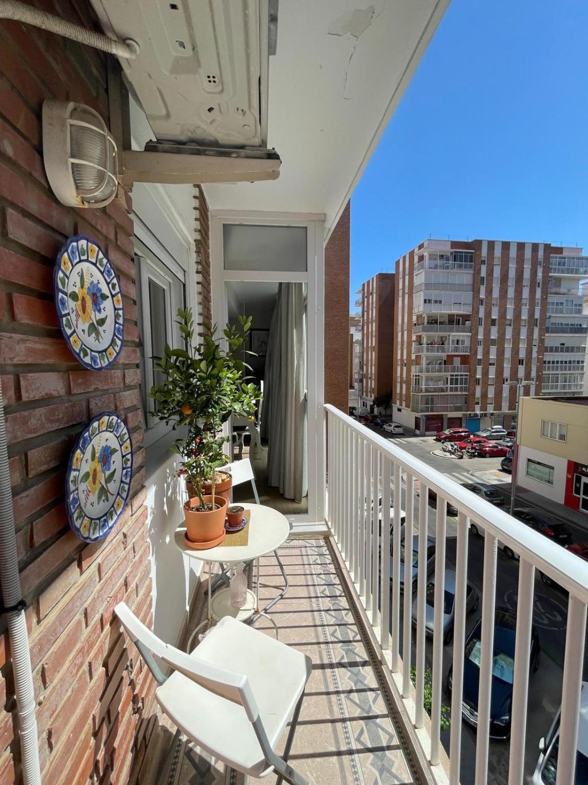 Cozy Room In Stylish Flat Just Steps From The Beach Cadiz Luaran gambar