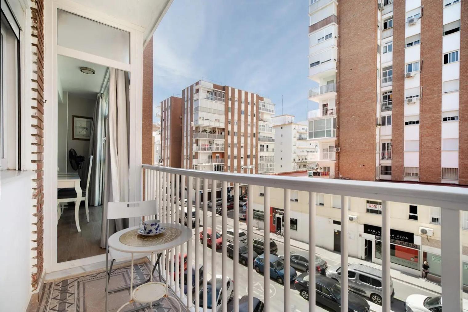 Cozy Room In Stylish Flat Just Steps From The Beach Cadiz Luaran gambar