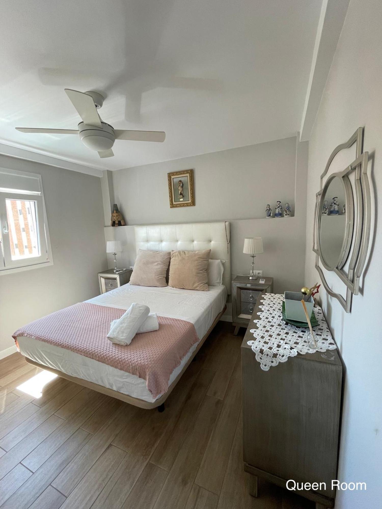 Cozy Room In Stylish Flat Just Steps From The Beach Cadiz Luaran gambar